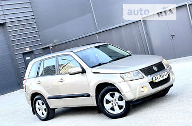 Внедорожник / Кроссовер Suzuki Grand Vitara 2010 в Киеве