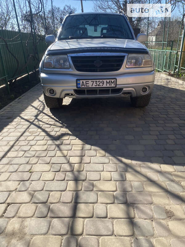 Внедорожник / Кроссовер Suzuki Grand Vitara 2001 в Покровском
