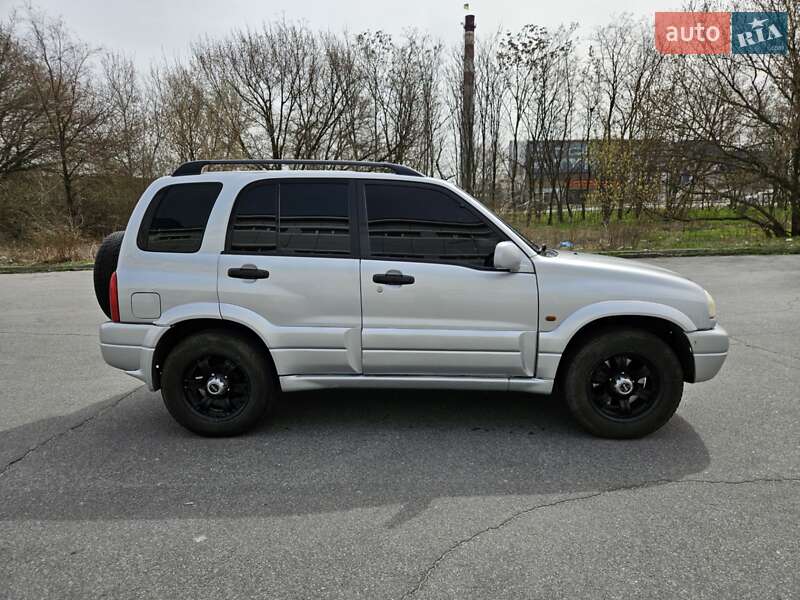 Внедорожник / Кроссовер Suzuki Grand Vitara 2003 в Днепре