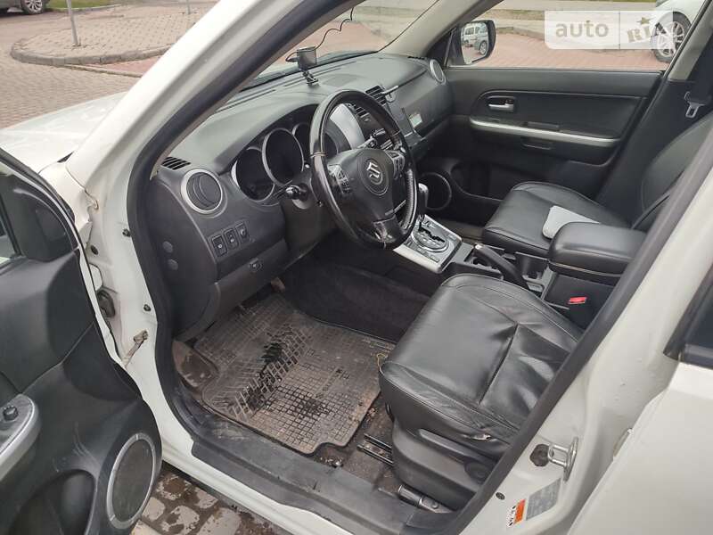 Внедорожник / Кроссовер Suzuki Grand Vitara 2010 в Львове фото 15 Внедорожник / Кроссовер Suzuki Grand Vitara 2010 в Львове