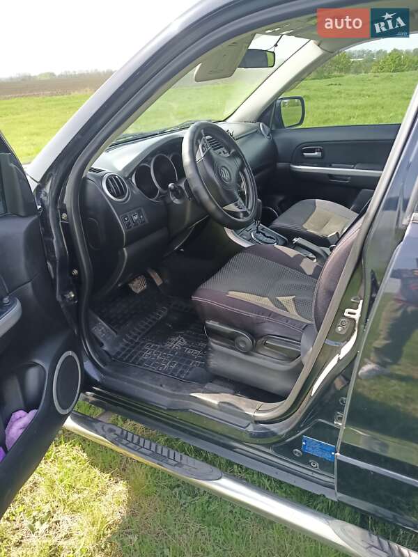 Позашляховик / Кросовер Suzuki Grand Vitara 2006 в Полтаві