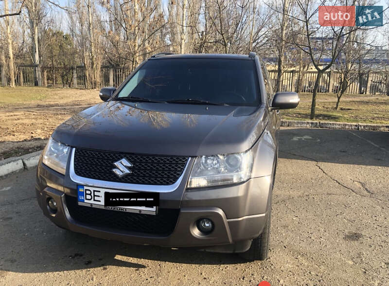 Внедорожник / Кроссовер Suzuki Grand Vitara 2011 в Николаеве