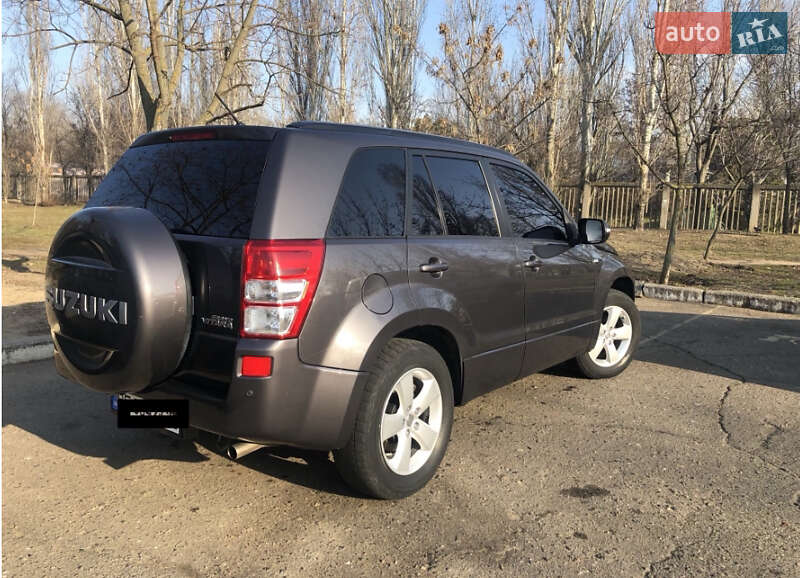 Внедорожник / Кроссовер Suzuki Grand Vitara 2011 в Николаеве