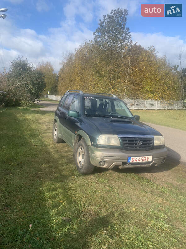 Позашляховик / Кросовер Suzuki Grand Vitara 2001 в Києві