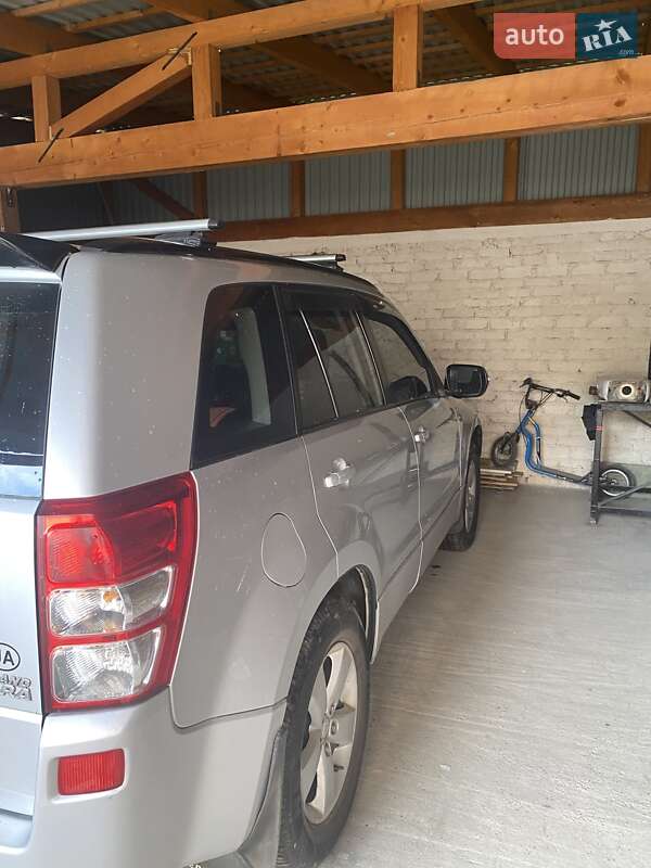 Позашляховик / Кросовер Suzuki Grand Vitara 2008 в Рахові