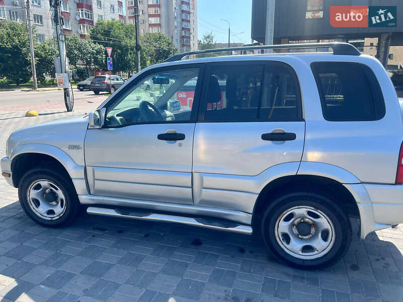 Внедорожник / Кроссовер Suzuki Grand Vitara 2002 в Хмельницком