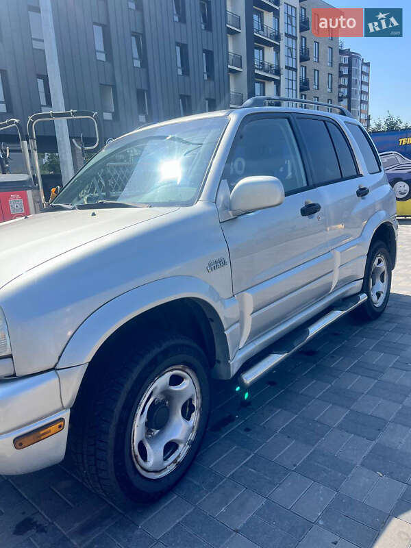 Внедорожник / Кроссовер Suzuki Grand Vitara 2002 в Хмельницком