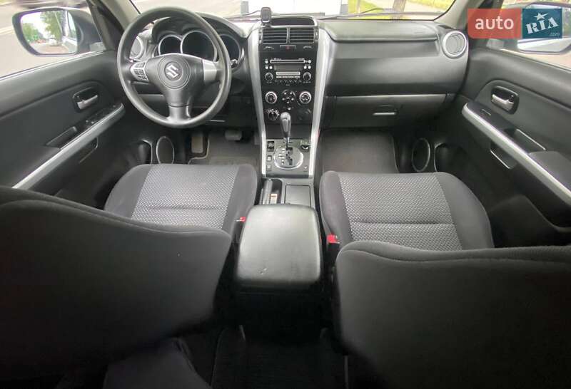Внедорожник / Кроссовер Suzuki Grand Vitara 2006 в Киеве фото 9 Внедорожник / Кроссовер Suzuki Grand Vitara 2006 в Киеве
