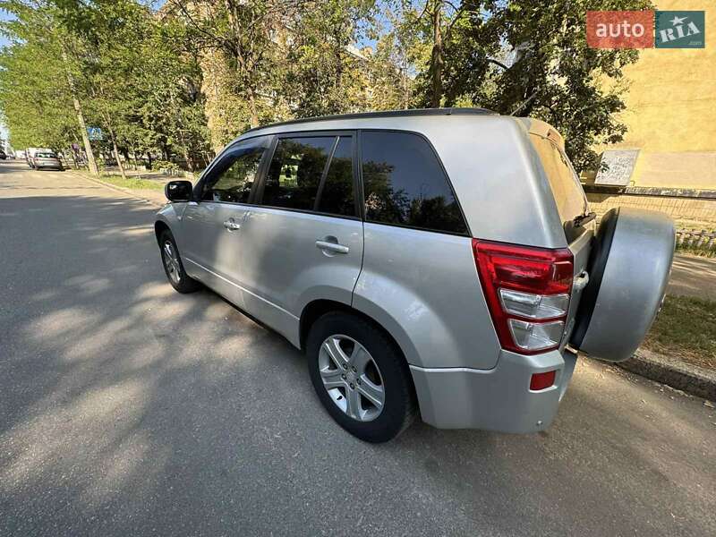 Внедорожник / Кроссовер Suzuki Grand Vitara 2007 в Киеве
