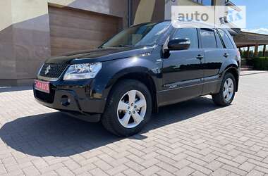 Позашляховик / Кросовер Suzuki Grand Vitara 2012 в Виноградові