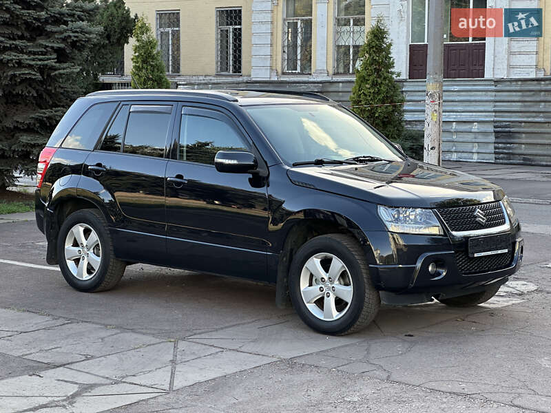 Позашляховик / Кросовер Suzuki Grand Vitara 2009 в Кам'янському