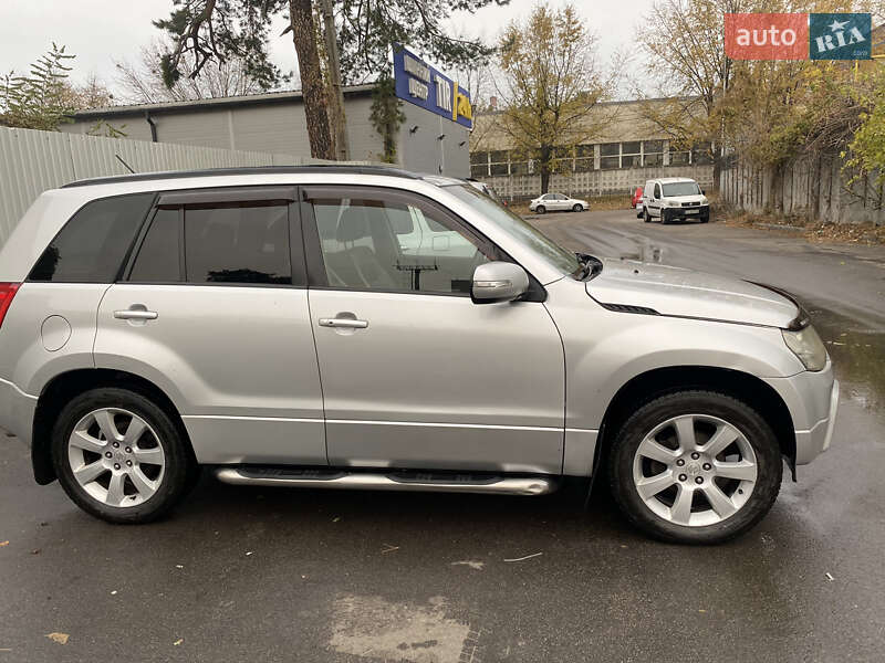 Внедорожник / Кроссовер Suzuki Grand Vitara 2008 в Киеве