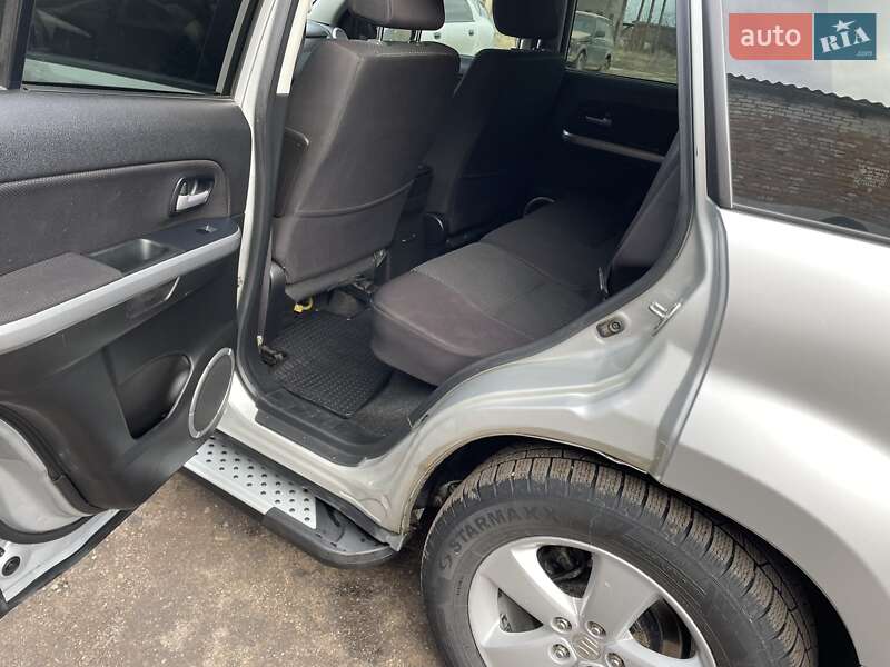 Внедорожник / Кроссовер Suzuki Grand Vitara 2008 в Ружине фото 5 Внедорожник / Кроссовер Suzuki Grand Vitara 2008 в Ружине
