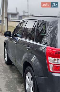 Позашляховик / Кросовер Suzuki Grand Vitara 2010 в 