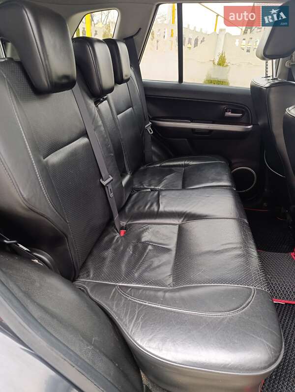 Внедорожник / Кроссовер Suzuki Grand Vitara 2006 в Первомайске