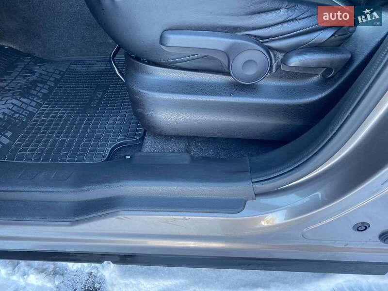 Позашляховик / Кросовер Suzuki Grand Vitara 2017 в Чернігові фото 20 Позашляховик / Кросовер Suzuki Grand Vitara 2017 в Чернігові