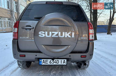 Позашляховик / Кросовер Suzuki Grand Vitara 2015 в 