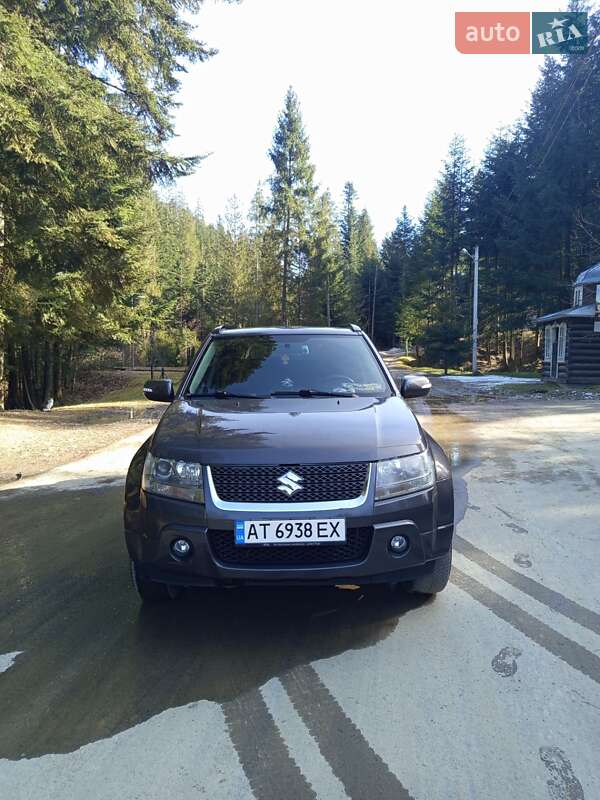 Внедорожник / Кроссовер Suzuki Grand Vitara 2009 в Надворной