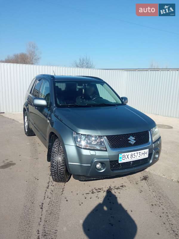 Внедорожник / Кроссовер Suzuki Grand Vitara 2006 в Хмельницком