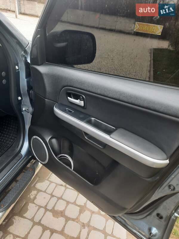 Внедорожник / Кроссовер Suzuki Grand Vitara 2008 в Борщеве