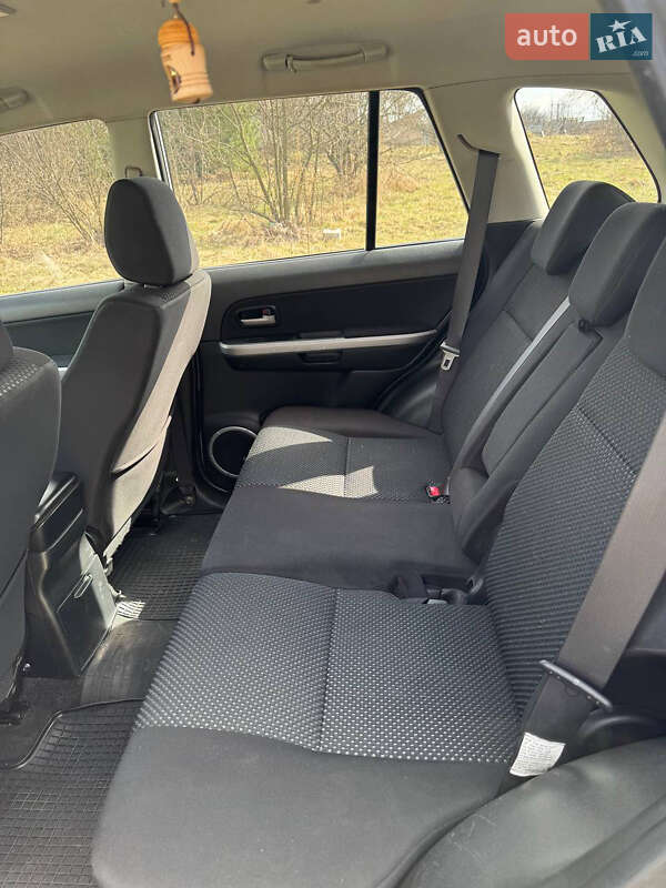 Внедорожник / Кроссовер Suzuki Grand Vitara 2006 в Броварах фото 9 Внедорожник / Кроссовер Suzuki Grand Vitara 2006 в Броварах