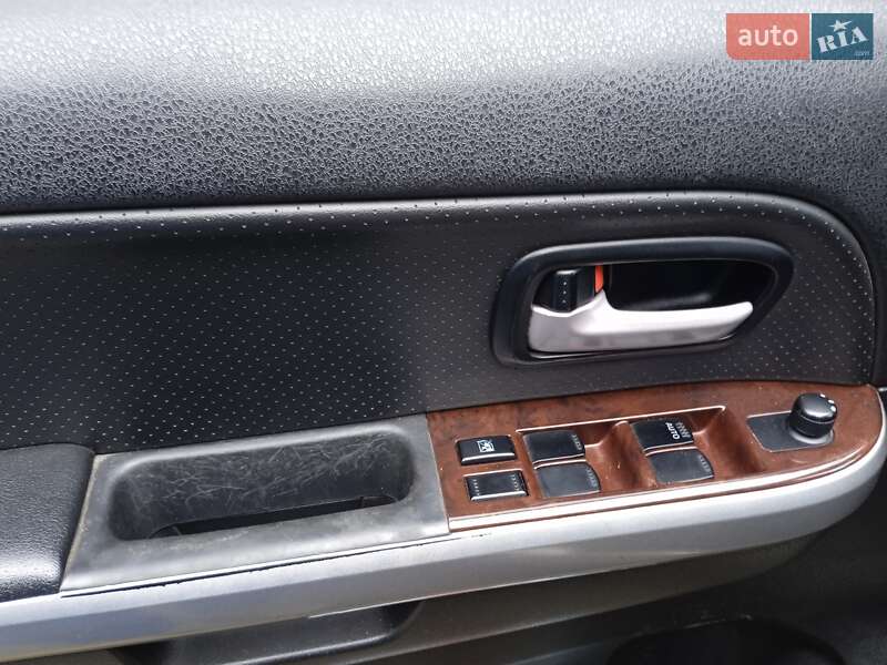 Позашляховик / Кросовер Suzuki Grand Vitara 2006 в Таращі