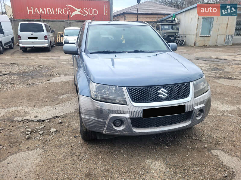 Позашляховик / Кросовер Suzuki Grand Vitara 2008 в 