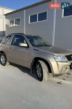 Внедорожник / Кроссовер Suzuki Grand Vitara 2010 в 