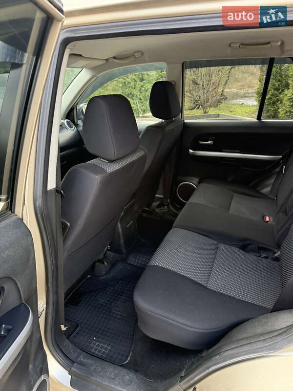 Позашляховик / Кросовер Suzuki Grand Vitara 2007 в Долині