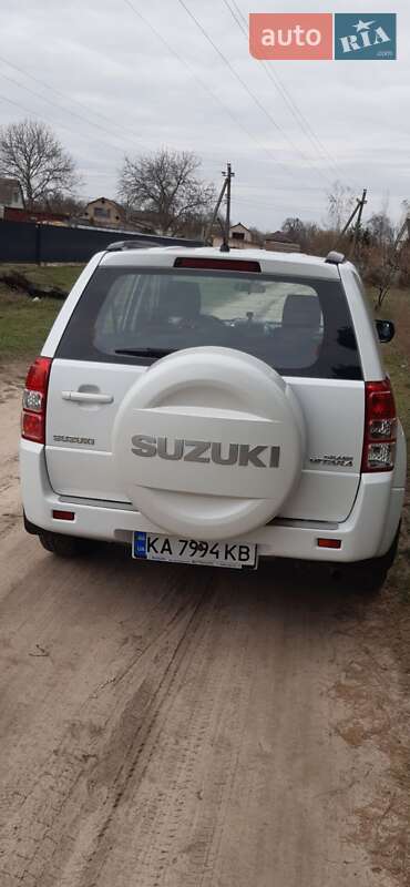Внедорожник / Кроссовер Suzuki Grand Vitara 2013 в Василькове