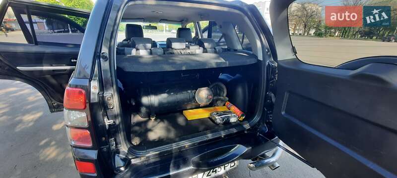 Внедорожник / Кроссовер Suzuki Grand Vitara 2006 в Черкассах