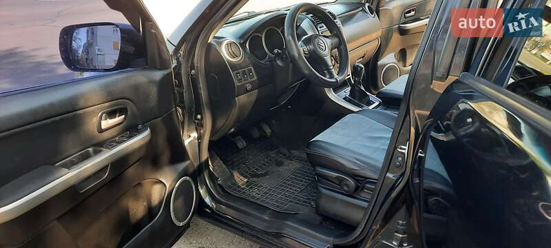 Внедорожник / Кроссовер Suzuki Grand Vitara 2006 в Черкассах