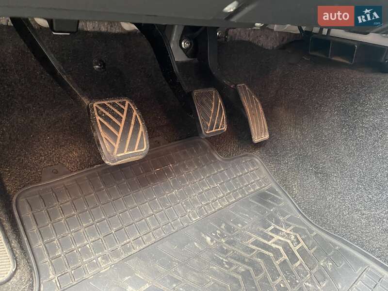 Позашляховик / Кросовер Suzuki Grand Vitara 2017 в Чернігові фото 11 Позашляховик / Кросовер Suzuki Grand Vitara 2017 в Чернігові