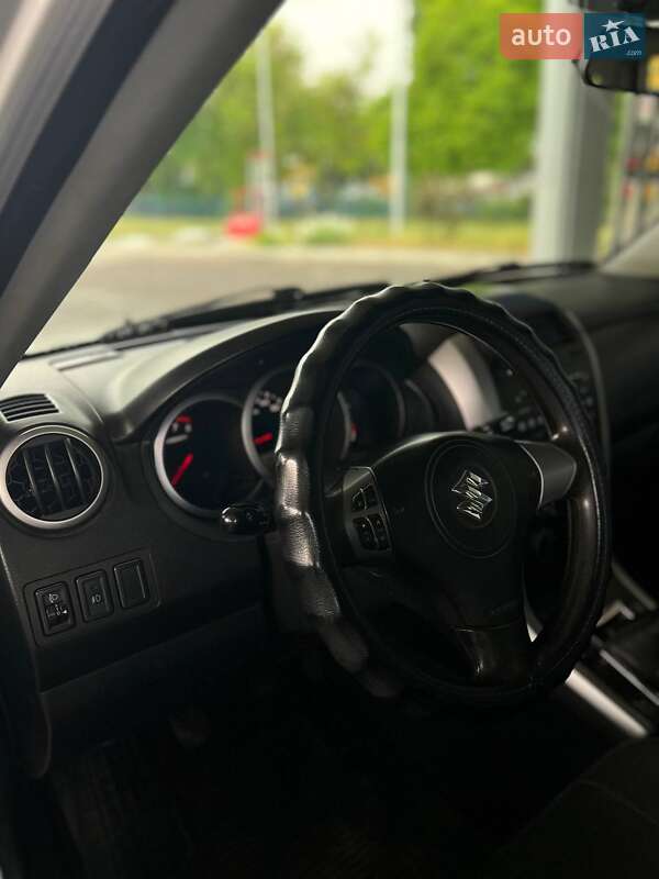 Позашляховик / Кросовер Suzuki Grand Vitara 2008 в Миколаєві
