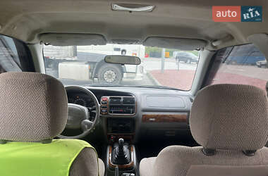 Позашляховик / Кросовер Suzuki Grand Vitara 2001 в 