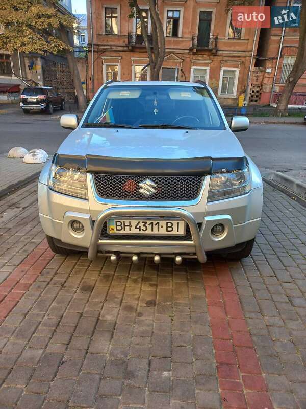 Внедорожник / Кроссовер Suzuki Grand Vitara 2007 в 