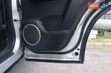 Внедорожник / Кроссовер Suzuki Grand Vitara 2009 в 