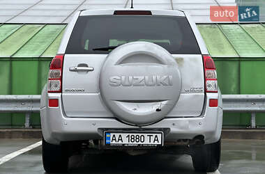 Позашляховик / Кросовер Suzuki Grand Vitara 2008 в 
