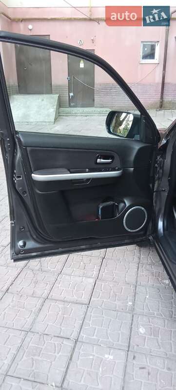 Позашляховик / Кросовер Suzuki Grand Vitara 2013 в Івано-Франківську фото 17 Позашляховик / Кросовер Suzuki Grand Vitara 2013 в Івано-Франківську