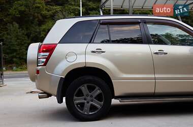 Позашляховик / Кросовер Suzuki Grand Vitara 2006 в 