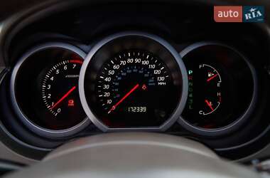 Позашляховик / Кросовер Suzuki Grand Vitara 2006 в 