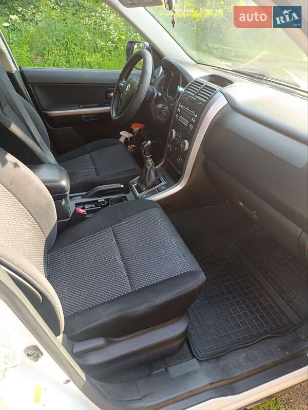Внедорожник / Кроссовер Suzuki Grand Vitara 2008 в Лубнах фото 12 Внедорожник / Кроссовер Suzuki Grand Vitara 2008 в Лубнах