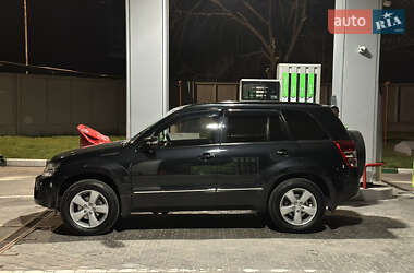 Позашляховик / Кросовер Suzuki Grand Vitara 2015 в 