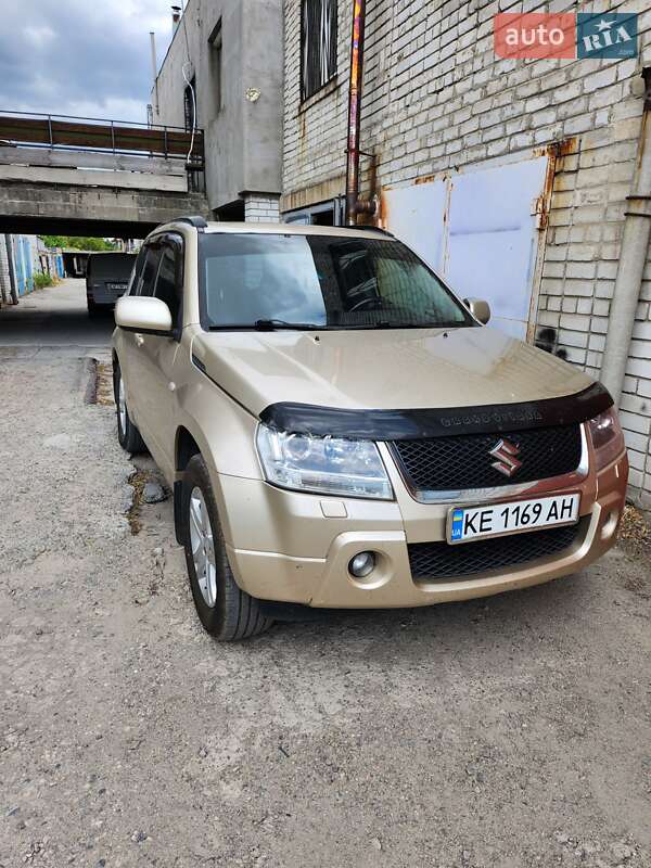 Позашляховик / Кросовер Suzuki Grand Vitara 2006 в Дніпрі