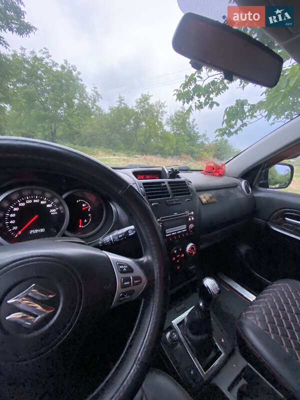 Позашляховик / Кросовер Suzuki Grand Vitara 2006 в Слов'янську