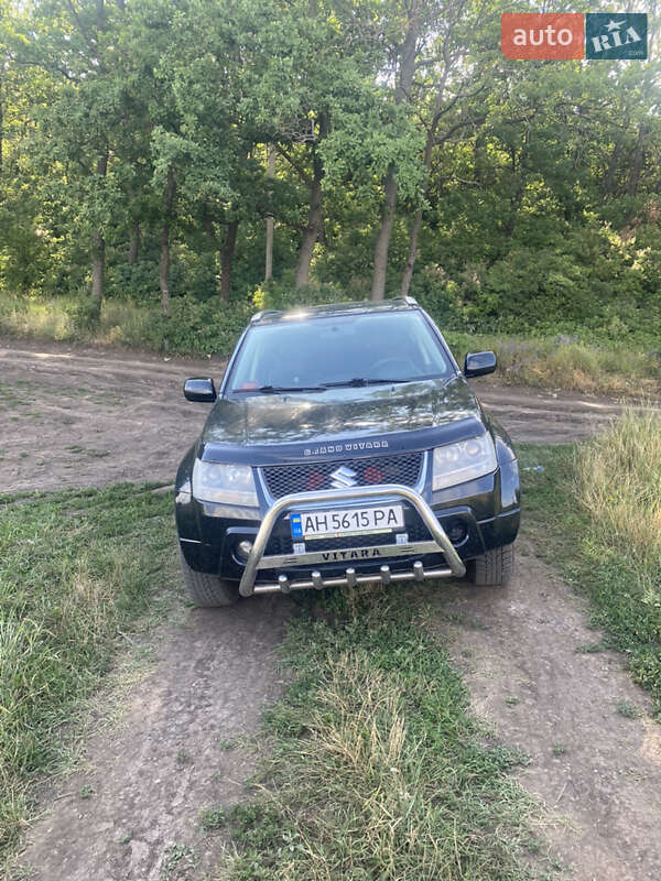 Позашляховик / Кросовер Suzuki Grand Vitara 2006 в Слов'янську