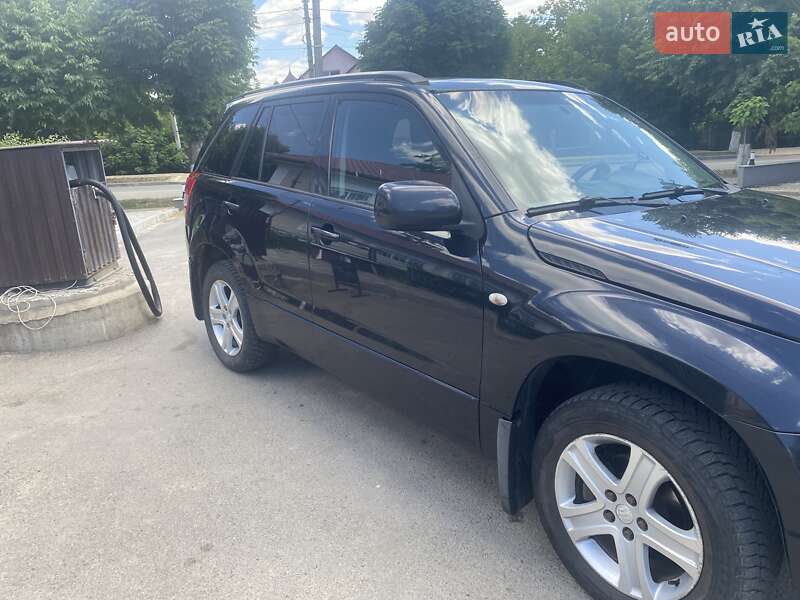 Внедорожник / Кроссовер Suzuki Grand Vitara 2006 в Новоднестровске