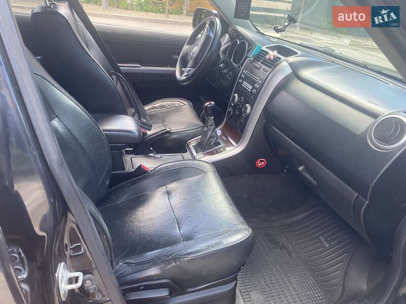 Внедорожник / Кроссовер Suzuki Grand Vitara 2006 в Новоднестровске