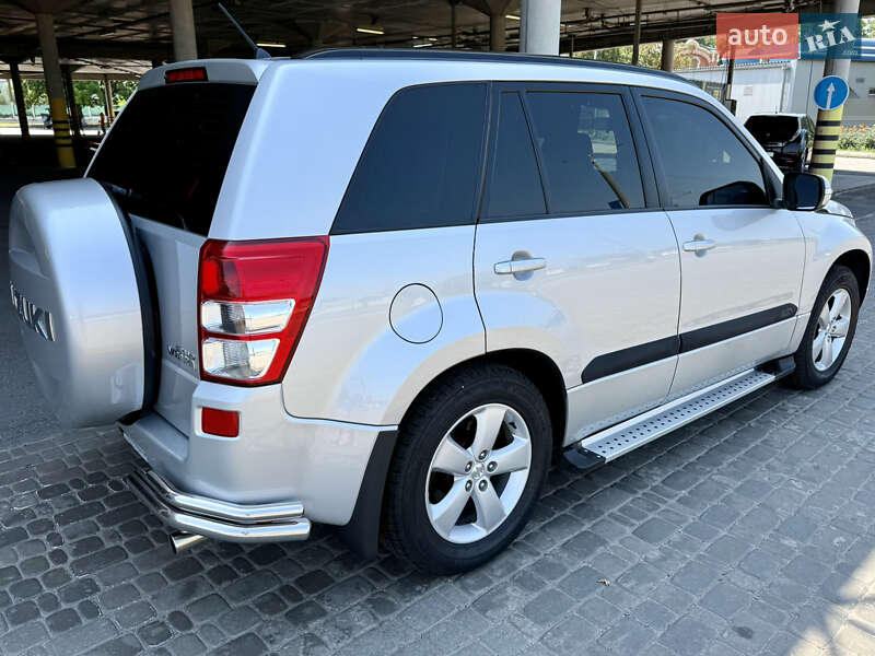 Позашляховик / Кросовер Suzuki Grand Vitara 2008 в Харкові