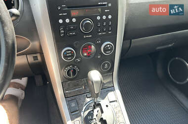 Внедорожник / Кроссовер Suzuki Grand Vitara 2013 в 